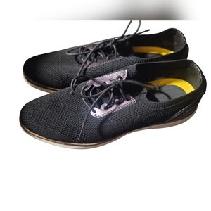 Cole Haan women's stretch shoes